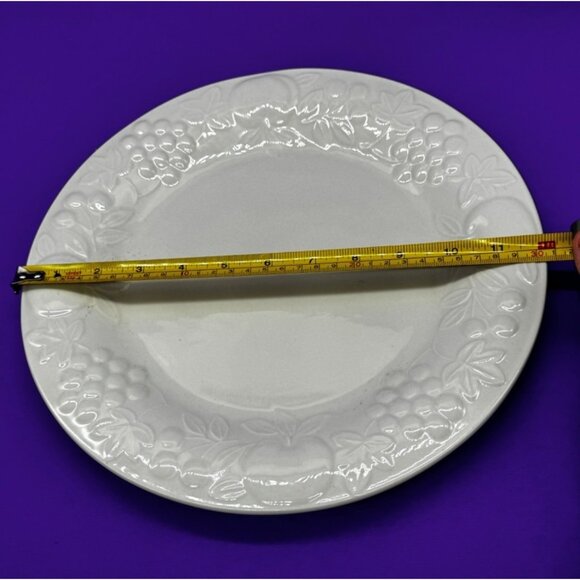 Vtg Gibson China White Embossed Raised Fruit Chop Plate/Serving Platter 12" Dia. - Picture 8 of 8